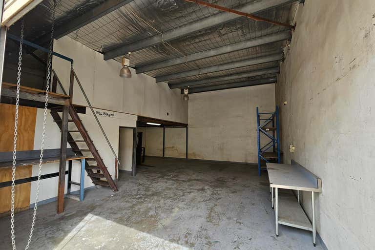 4/11 Vale Street Malaga WA 6090 - Image 2