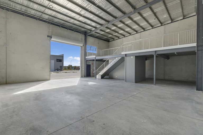 2/8 Mussel Court Huskisson NSW 2540 - Image 1