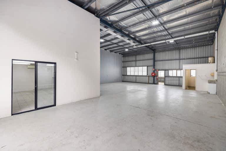 2/35 Neon Street Sumner QLD 4074 - Image 2