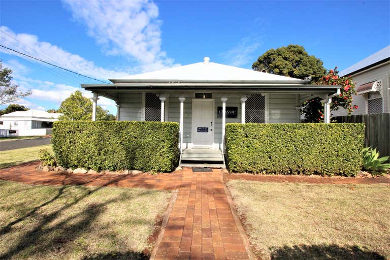 92 Herries Street East Toowoomba QLD 4350 - Image 1