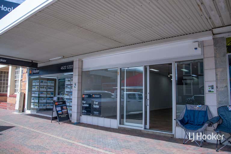 76 McDowall Street Roma QLD 4455 - Image 2