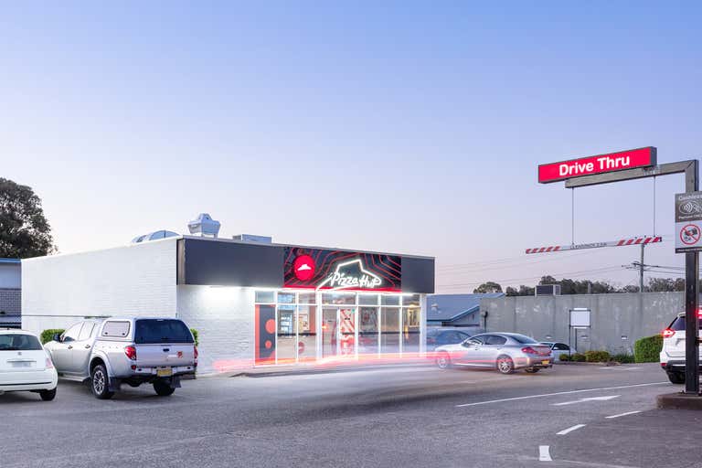 Pizza Hut, 4/2 James Street Toronto NSW 2283 - Image 1