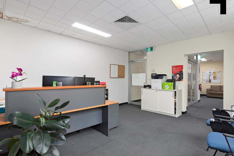 15 Munro Street Coburg VIC 3058 - Image 2