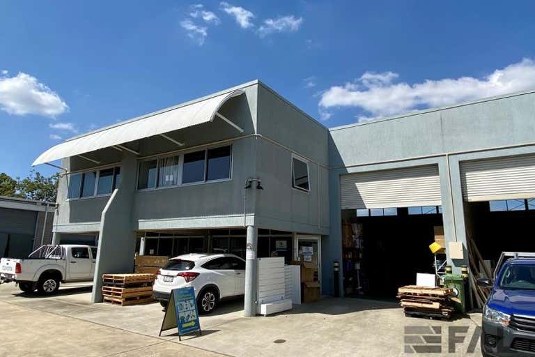 Unit  5, 18 Spine Street Sumner QLD 4074 - Image 1