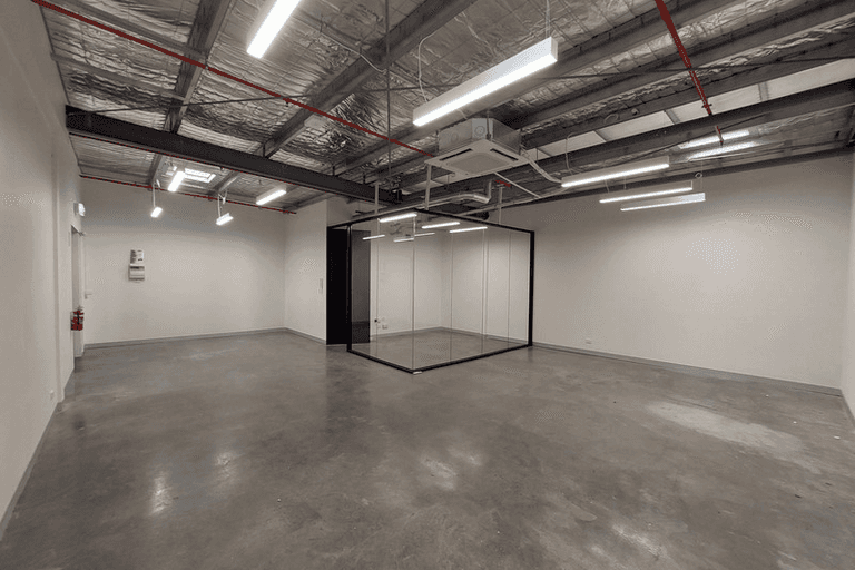 322/87 Gladstone Street South Melbourne VIC 3205 - Image 2