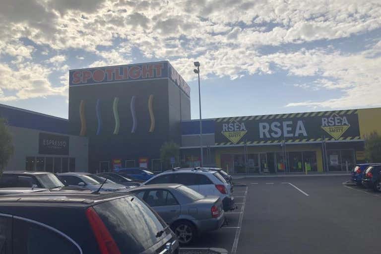 Leased Showroom & Large Format Retail at Spotlight Centre Geelong, Shop