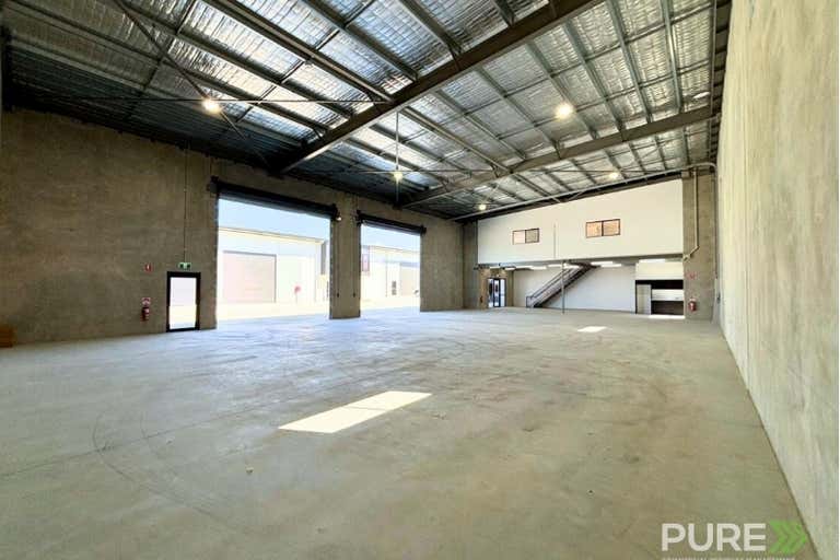 2/72-104 Jardine Drive Redland Bay QLD 4165 - Image 2