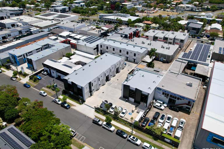 5/23 Margaret Street Southport QLD 4215 - Image 1