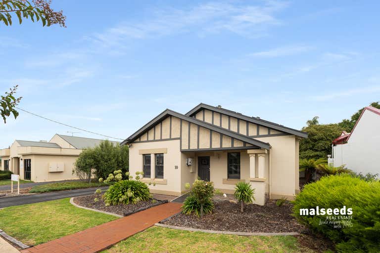 10 Crouch Street South Mount Gambier SA 5290 - Image 1