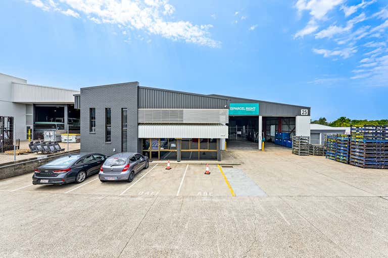 25 Devlan Street Mansfield QLD 4122 - Image 2