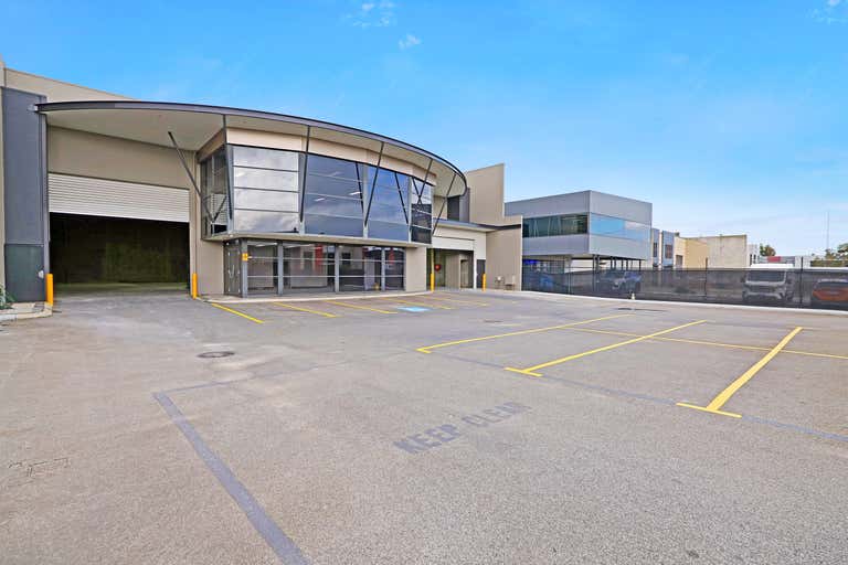 5 Meares Way Canning Vale WA 6155 - Image 2